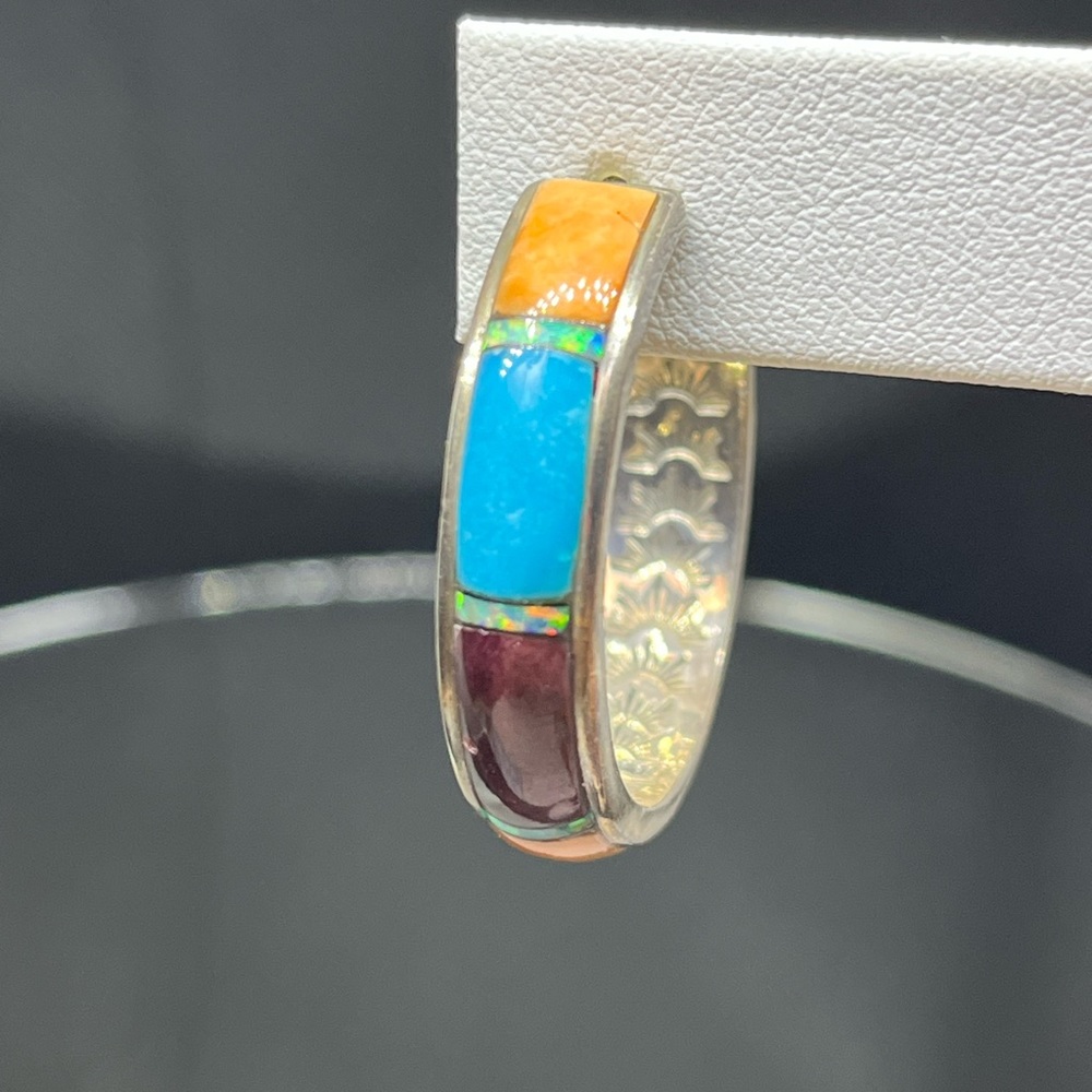 NWOT, American Indian turquoise & spiny oyster shell hoop earrings. Sterling